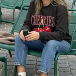 سويت شيري اوفر سايز توب مونطني مقطن ديال برد